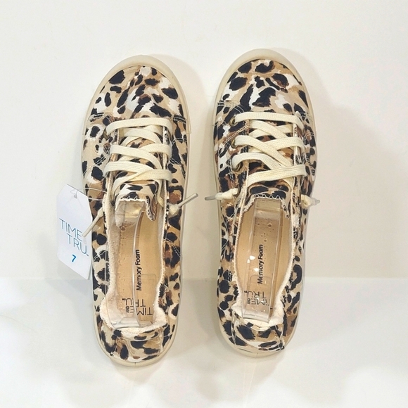 NWT Time and Tru Women's Leopard Print Sneakers - Picture 2 of 5